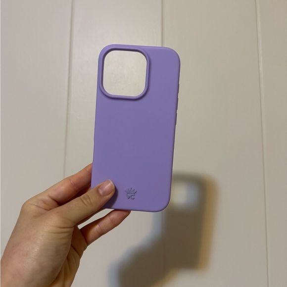 Velvet Caviar Accessories - Velvet Caviar iPhone 16 Pro Case